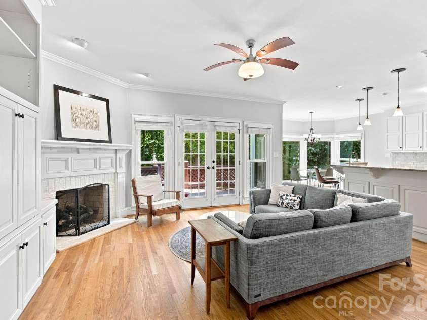 3726 Ashford Leigh Court, Charlotte, NC 28269.  MLS# CAR4421303, YatesRealty ID 49949. 