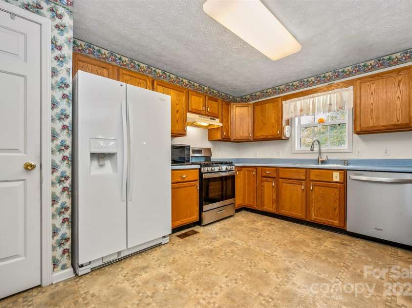 208 Cherry Mountain Road, Bostic, NC 28018.  MLS# CAR4237991, YatesRealty ID 4995. 