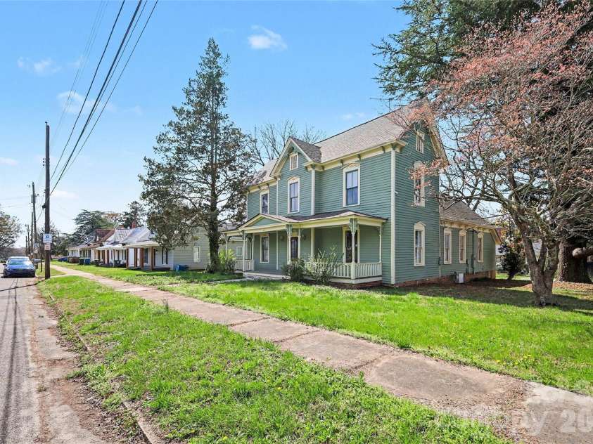 501 Lafayette Street, Salisbury, NC 28144.  MLS# CAR4359904, YatesRealty ID 4995. 
