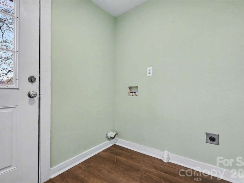 501 Lafayette Street, Salisbury, NC 28144.  MLS# CAR4359904, YatesRealty ID 4995. Laundry Room (Downstairs)