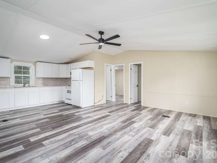 3515 Jeanette Drive, Iron Station, NC 28080.  MLS# CAR4420085, YatesRealty ID 49950. 