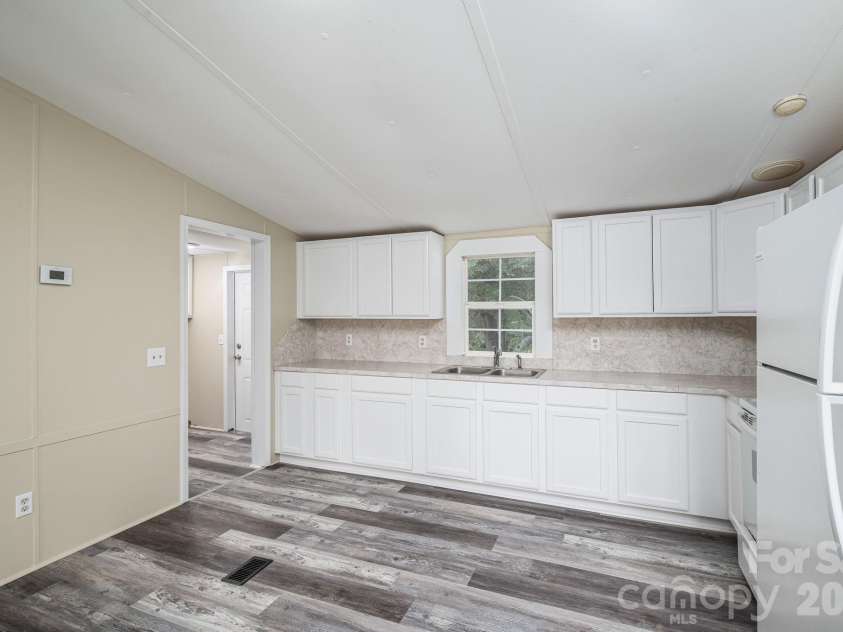 3515 Jeanette Drive, Iron Station, NC 28080.  MLS# CAR4420085, YatesRealty ID 49950. 
