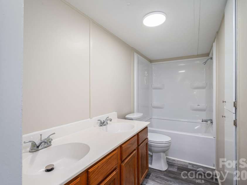 3515 Jeanette Drive, Iron Station, NC 28080.  MLS# CAR4420085, YatesRealty ID 49950. 