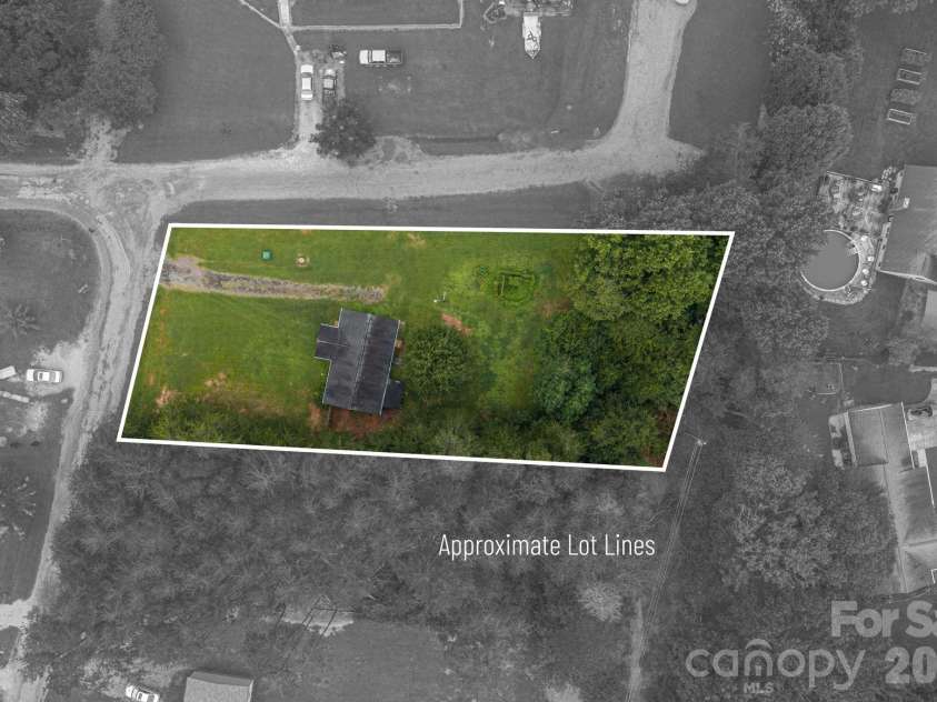 3515 Jeanette Drive, Iron Station, NC 28080.  MLS# CAR4420085, YatesRealty ID 49950. 
