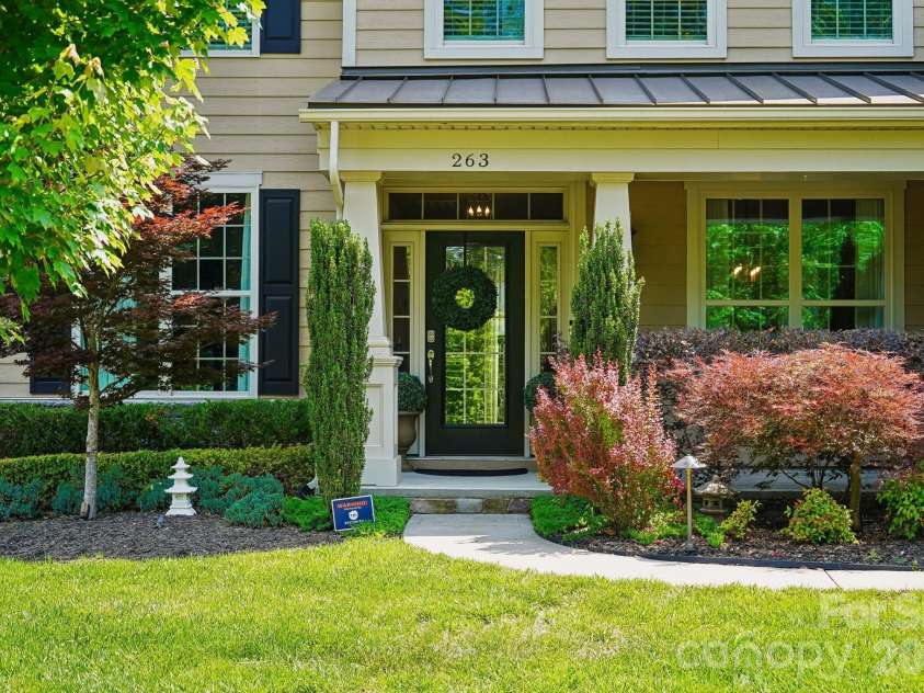 263 Forsythia Lane, Tega Cay, SC 29708.  MLS# CAR4422794, YatesRealty ID 49953. 