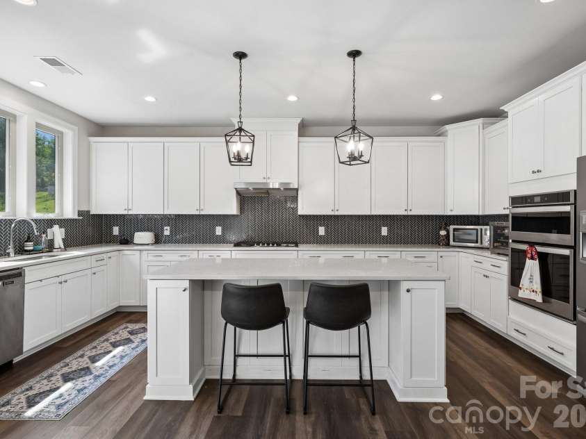 263 Forsythia Lane, Tega Cay, SC 29708.  MLS# CAR4422794, YatesRealty ID 49953. 