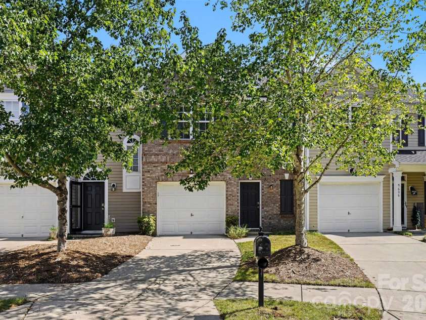 9610 Walkers Glen Drive, Concord, NC 28027.  MLS# CAR4422715, YatesRealty ID 49954. 