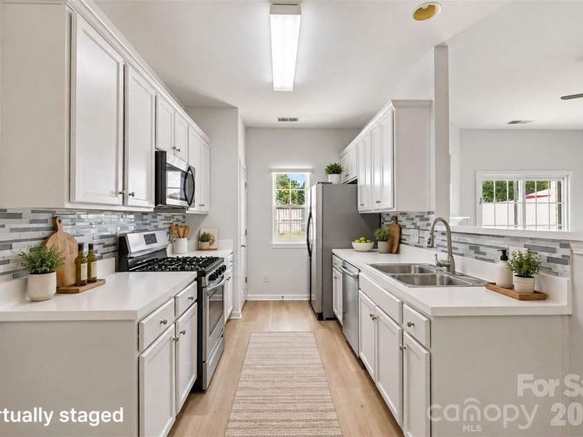 9610 Walkers Glen Drive, Concord, NC 28027.  MLS# CAR4422715, YatesRealty ID 49954. 