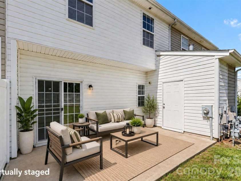 9610 Walkers Glen Drive, Concord, NC 28027.  MLS# CAR4422715, YatesRealty ID 49954. 