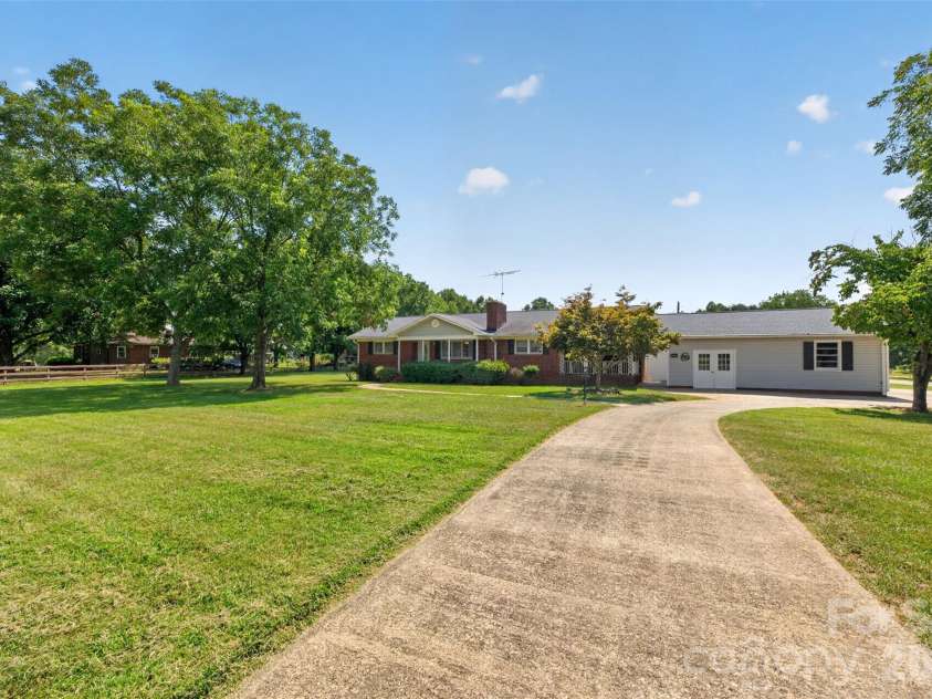 2639 Mount Olive Church Road, Newton, NC 28658.  MLS# CAR4420840, YatesRealty ID 49956. 