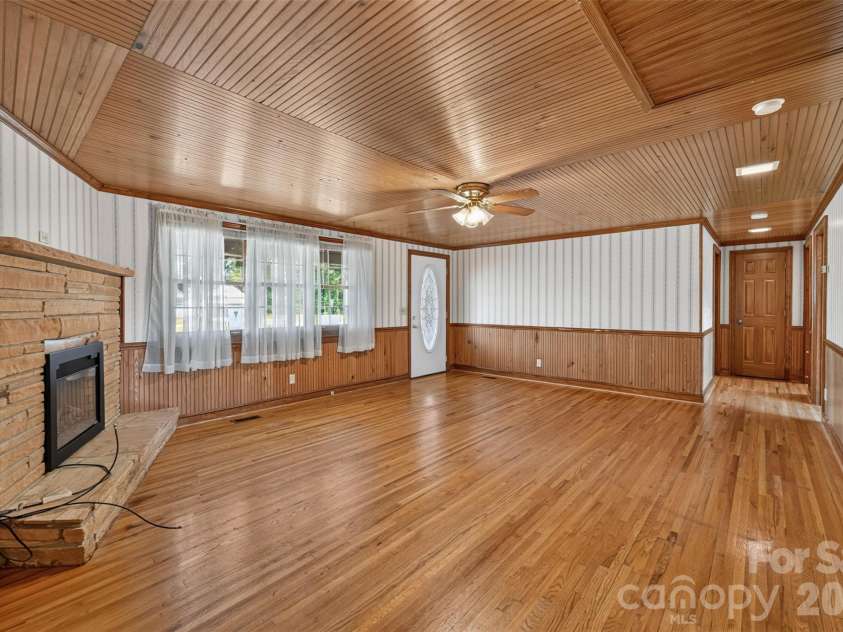 2639 Mount Olive Church Road, Newton, NC 28658.  MLS# CAR4420840, YatesRealty ID 49956. 