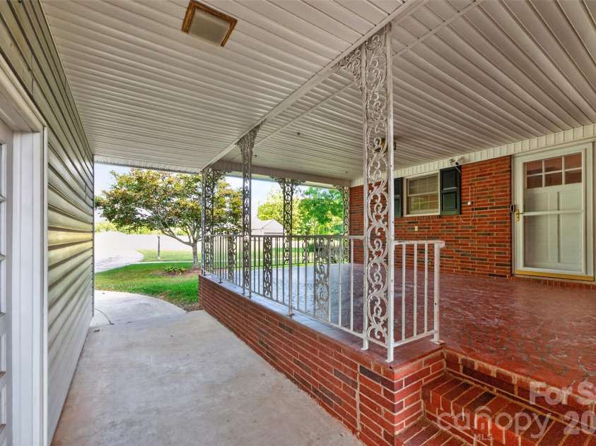 2639 Mount Olive Church Road, Newton, NC 28658.  MLS# CAR4420840, YatesRealty ID 49956. 