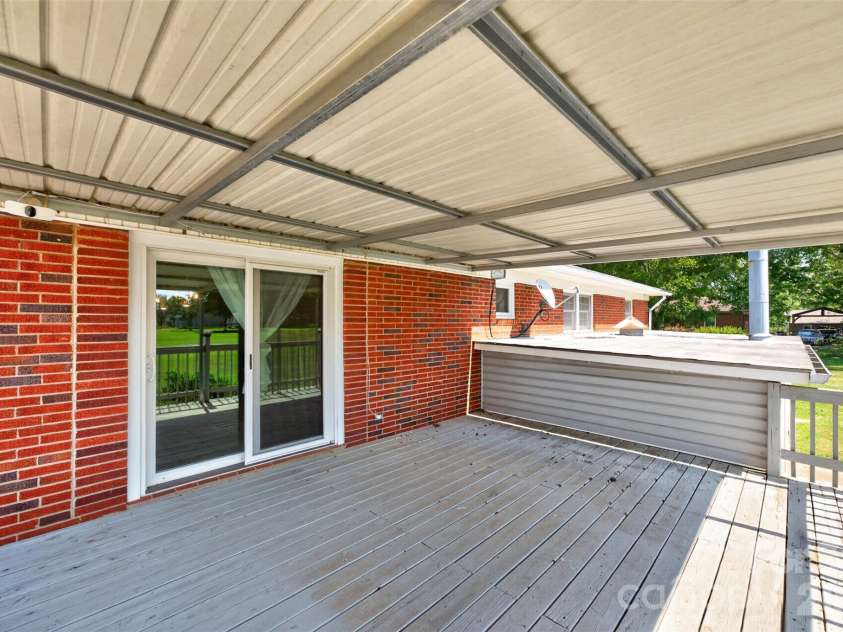 2639 Mount Olive Church Road, Newton, NC 28658.  MLS# CAR4420840, YatesRealty ID 49956. 