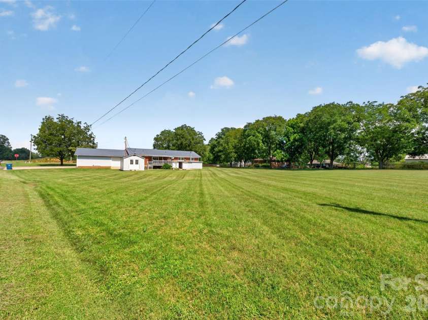 2639 Mount Olive Church Road, Newton, NC 28658.  MLS# CAR4420840, YatesRealty ID 49956. 