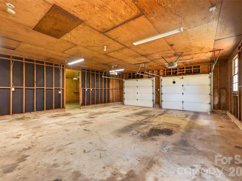 2639 Mount Olive Church Road, Newton, NC 28658.  MLS# CAR4420840, YatesRealty ID 49956. 