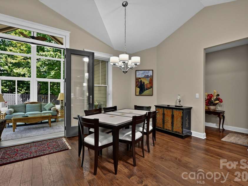 323 Fennel Dun Circle, Biltmore Lake, NC 28715.  MLS# CAR4421442, YatesRealty ID 49958. 
