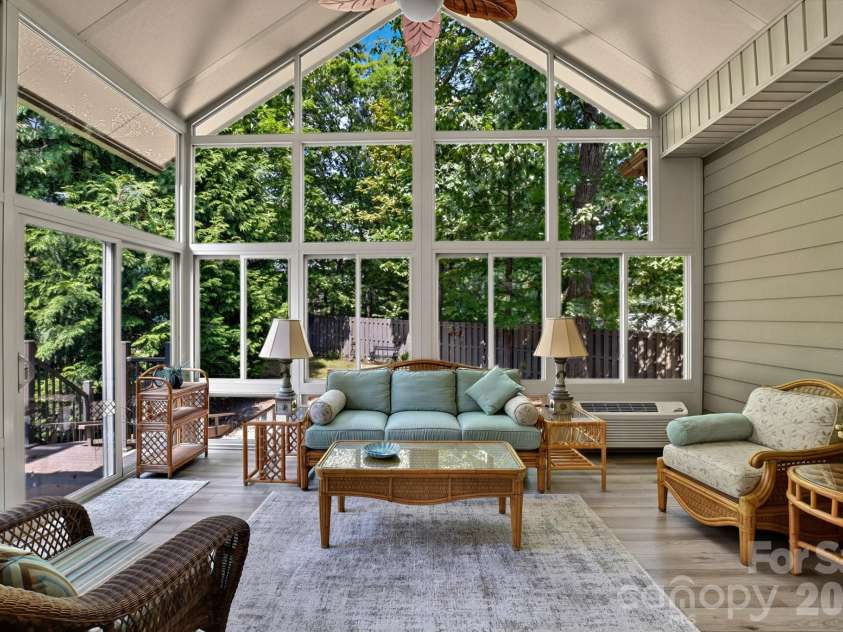 323 Fennel Dun Circle, Biltmore Lake, NC 28715.  MLS# CAR4421442, YatesRealty ID 49958. 