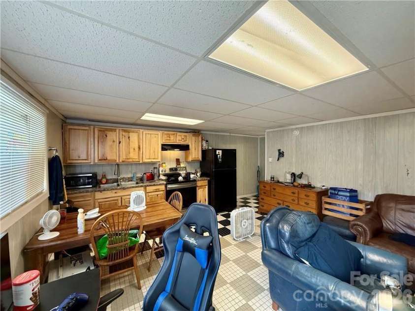 210 Howards Creek Road, Boone, NC 28607.  MLS# CAR4359911, YatesRealty ID 4996. 