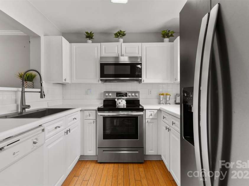 3643 Melrose Cottage Drive, Matthews, NC 28105.  MLS# CAR4228477, YatesRealty ID 4996. 