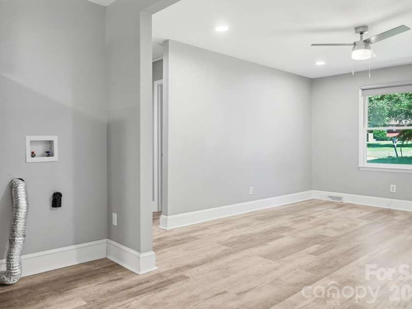 8051 Way Road, Charlotte, NC 28215.  MLS# CAR4420821, YatesRealty ID 49960. 