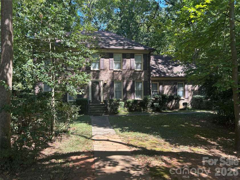 101 Medearis Drive, Charlotte, NC 28211.  MLS# CAR4423063, YatesRealty ID 49961. 