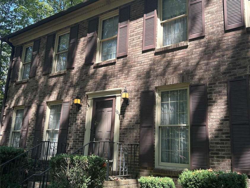 101 Medearis Drive, Charlotte, NC 28211.  MLS# CAR4423063, YatesRealty ID 49961. 