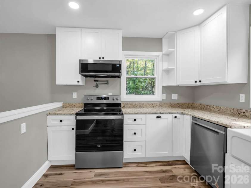 106 Bobwhite Avenue, Lake Lure, NC 28746.  MLS# CAR4423370, YatesRealty ID 49965. 