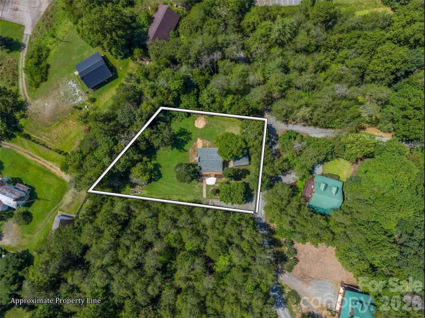 106 Bobwhite Avenue, Lake Lure, NC 28746.  MLS# CAR4423370, YatesRealty ID 49965. 