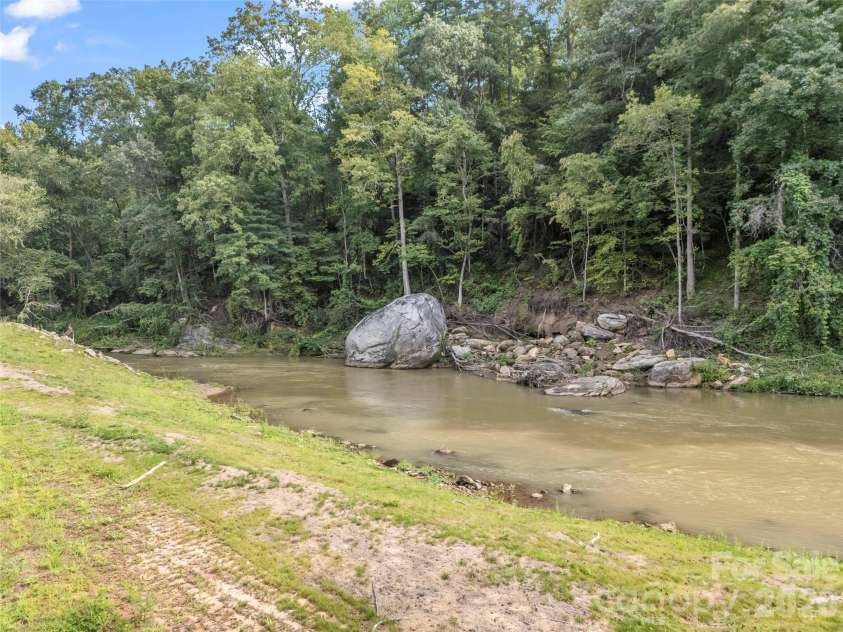 106 Bobwhite Avenue, Lake Lure, NC 28746.  MLS# CAR4423370, YatesRealty ID 49965. 