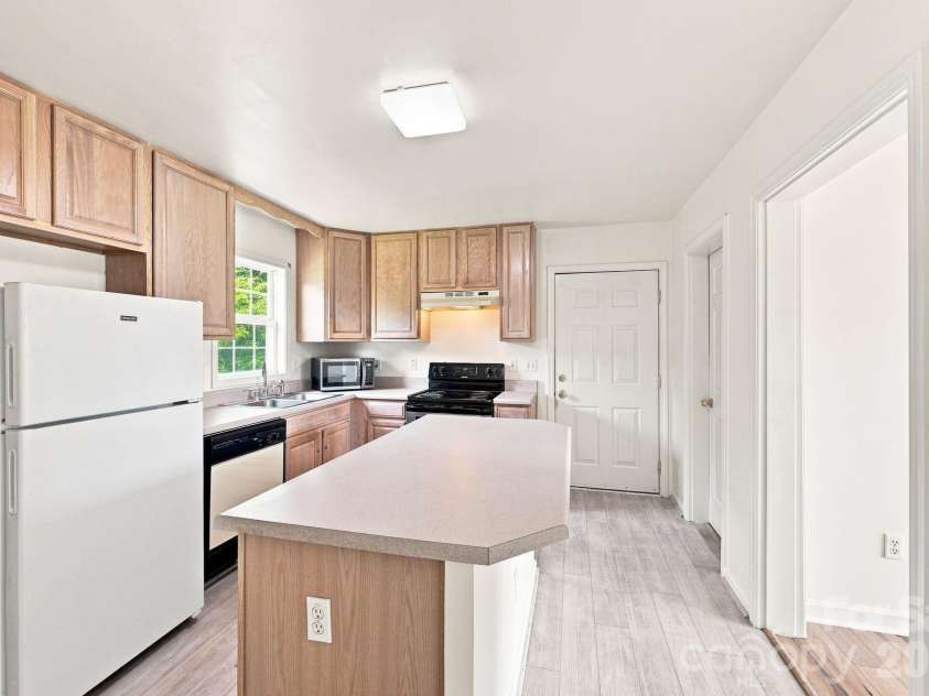 103 Blairfield Court, North Wilkesboro, NC 28659.  MLS# CAR4423371, YatesRealty ID 49967. 