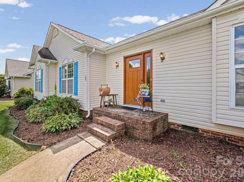 103 Blairfield Court, North Wilkesboro, NC 28659.  MLS# CAR4423371, YatesRealty ID 49967. 