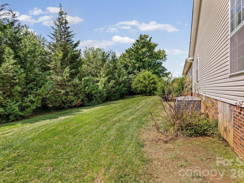 103 Blairfield Court, North Wilkesboro, NC 28659.  MLS# CAR4423371, YatesRealty ID 49967. 