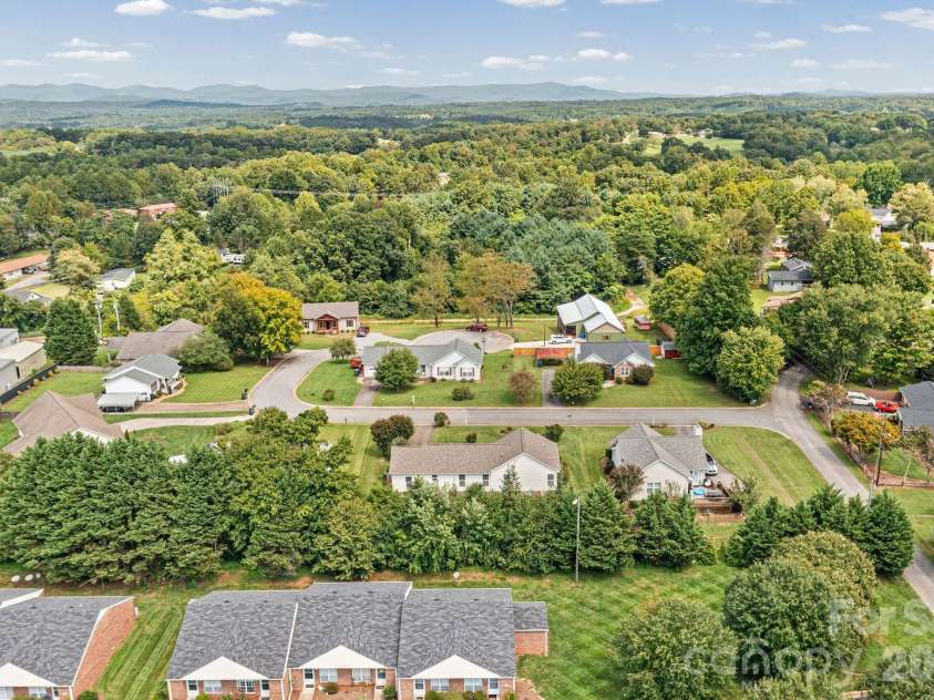 103 Blairfield Court, North Wilkesboro, NC 28659.  MLS# CAR4423371, YatesRealty ID 49967. 