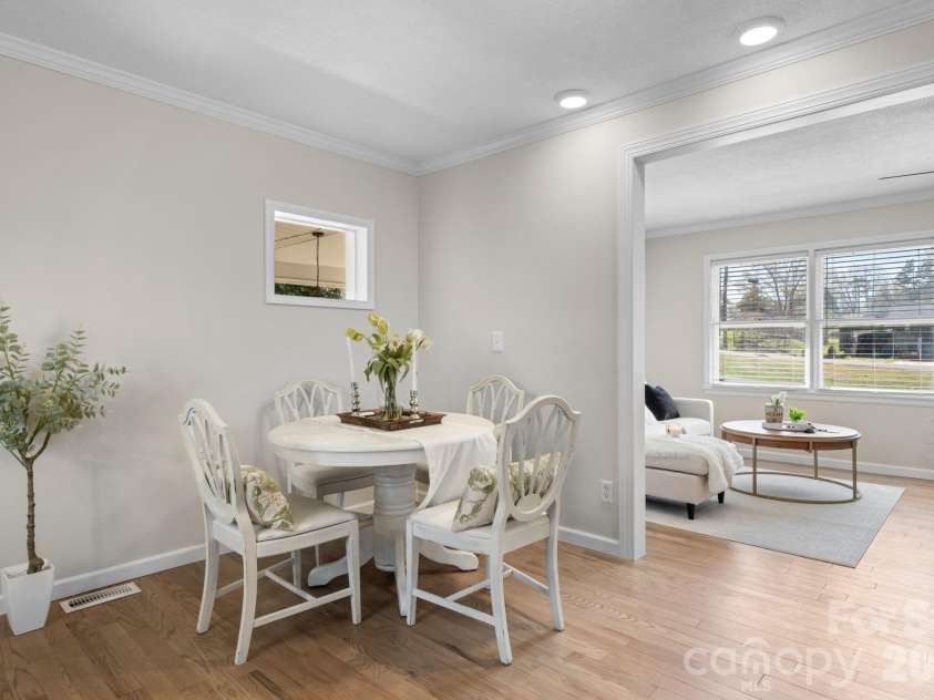 307 Park Drive, Stanley, NC 28164.  MLS# CAR4359608, YatesRealty ID 4997. 