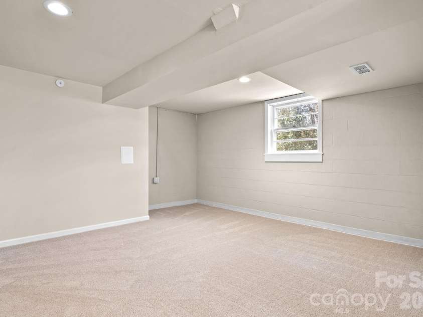 307 Park Drive, Stanley, NC 28164.  MLS# CAR4359608, YatesRealty ID 4997. 