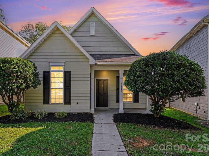 13640 Swinton Road, Huntersville, NC 28078.  MLS# CAR4423157, YatesRealty ID 49972. 