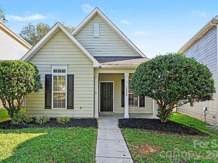 13640 Swinton Road, Huntersville, NC 28078.  MLS# CAR4423157, YatesRealty ID 49972. 
