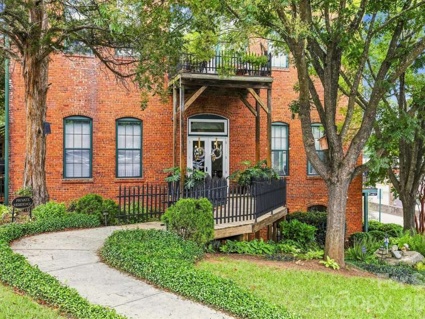 102 Russell Street, Easley, SC 29640.  MLS# CAR4422396, YatesRealty ID 49974. 