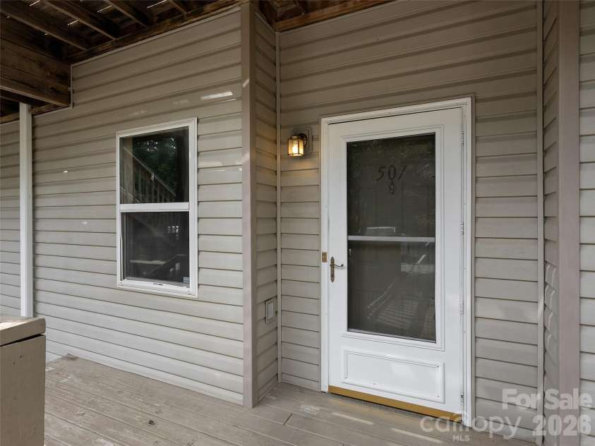 507 Carlyle Way, Asheville, NC 28803.  MLS# CAR4423456, YatesRealty ID 49976. 