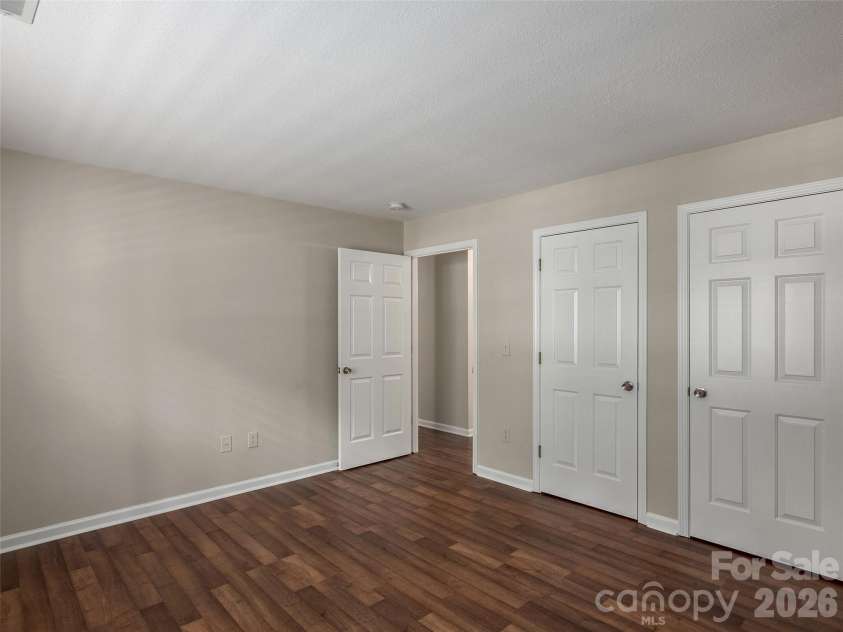 507 Carlyle Way, Asheville, NC 28803.  MLS# CAR4423456, YatesRealty ID 49976. 