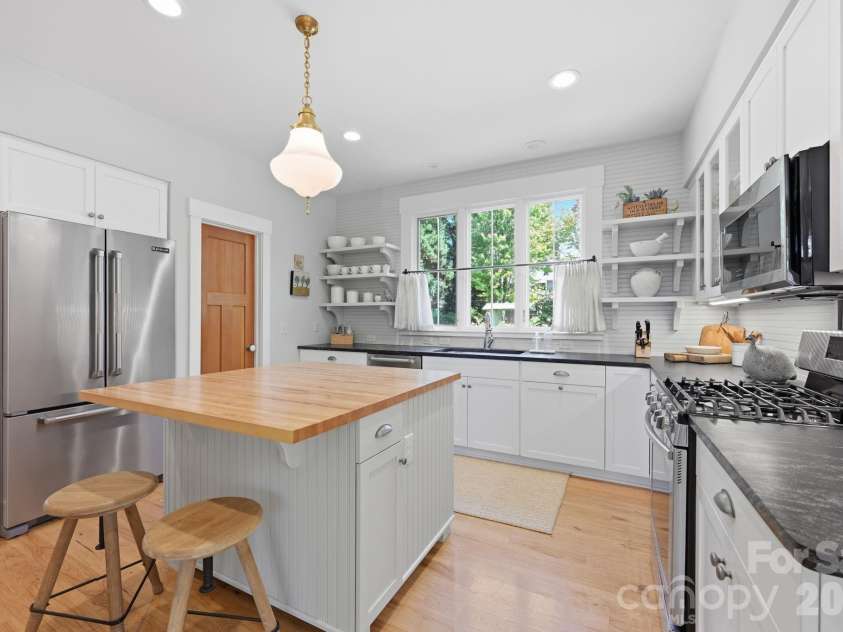 415 Goodrum Street, Davidson, NC 28036.  MLS# CAR4423264, YatesRealty ID 49977. 