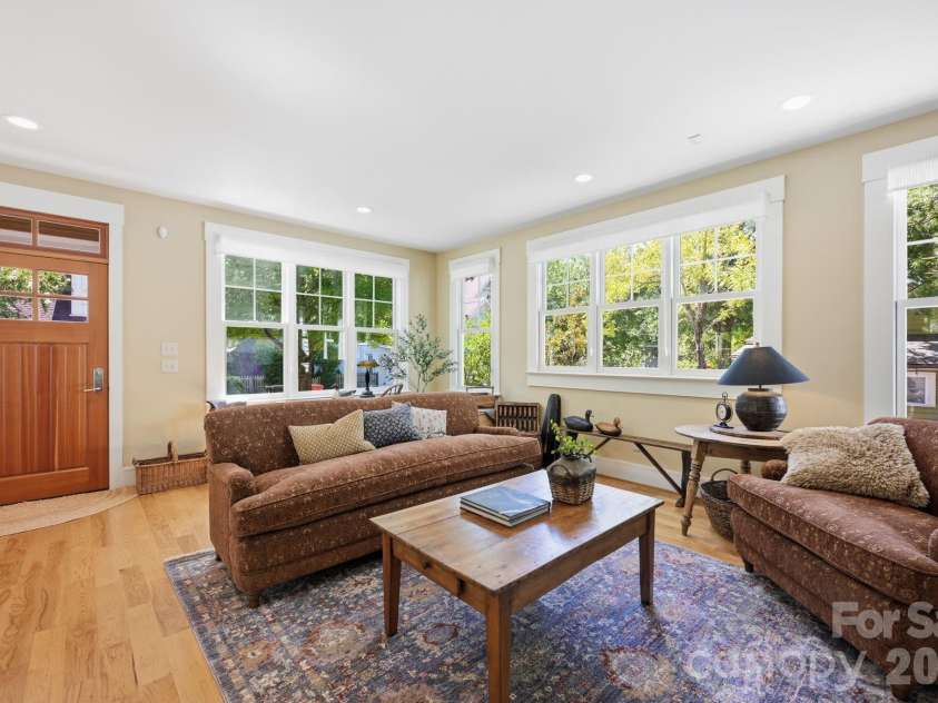 415 Goodrum Street, Davidson, NC 28036.  MLS# CAR4423264, YatesRealty ID 49977. 