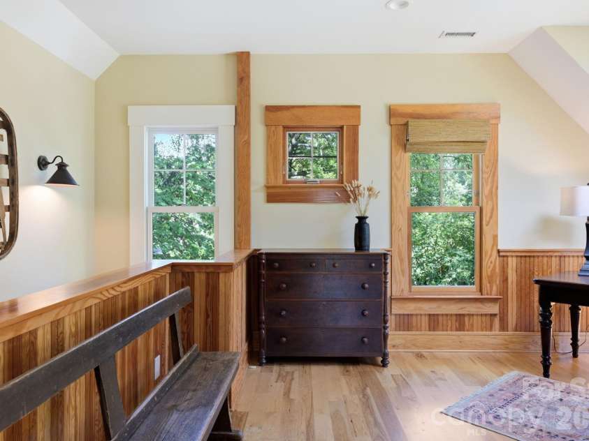 415 Goodrum Street, Davidson, NC 28036.  MLS# CAR4423264, YatesRealty ID 49977. Loft