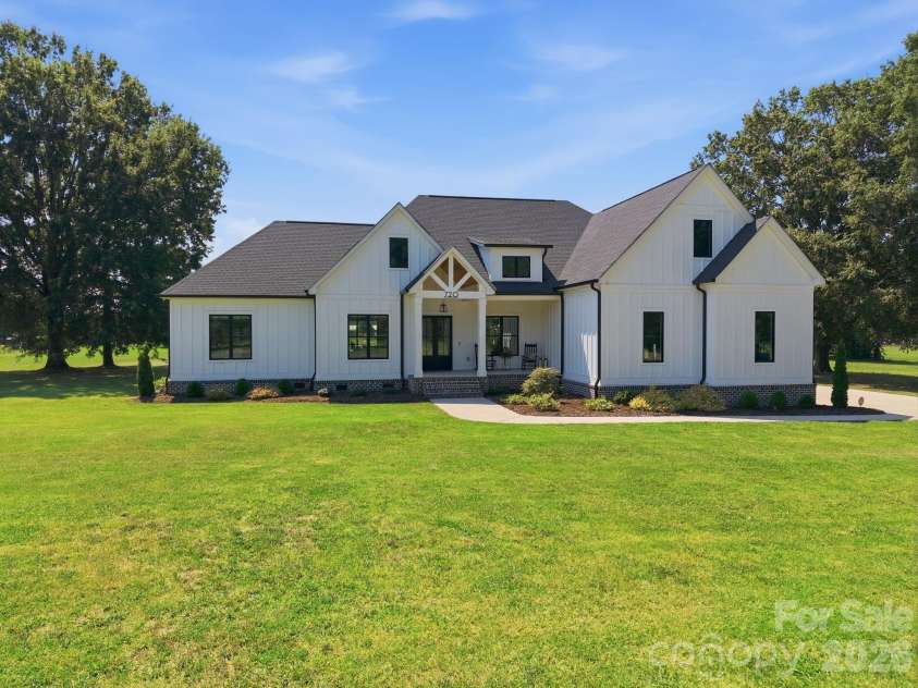 720 Trexler Loop, Salisbury, NC 28144.  MLS# CAR4423451, YatesRealty ID 49979. 