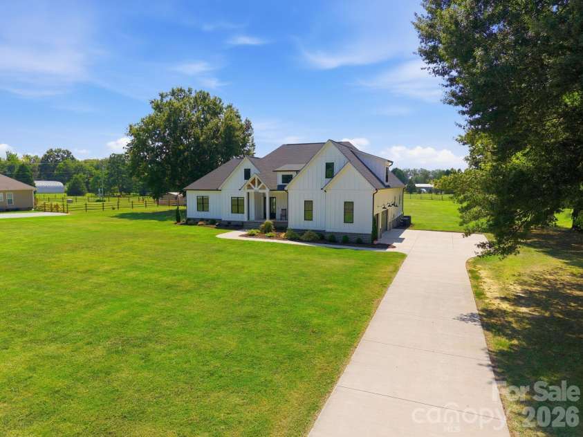 720 Trexler Loop, Salisbury, NC 28144.  MLS# CAR4423451, YatesRealty ID 49979. 