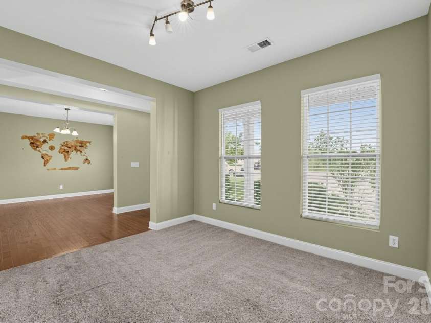 284 Oakbourne Lane, Rock Hill, SC 29732.  MLS# CAR4423457, YatesRealty ID 49981. 