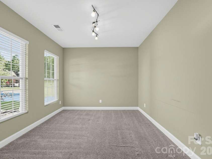 284 Oakbourne Lane, Rock Hill, SC 29732.  MLS# CAR4423457, YatesRealty ID 49981. 