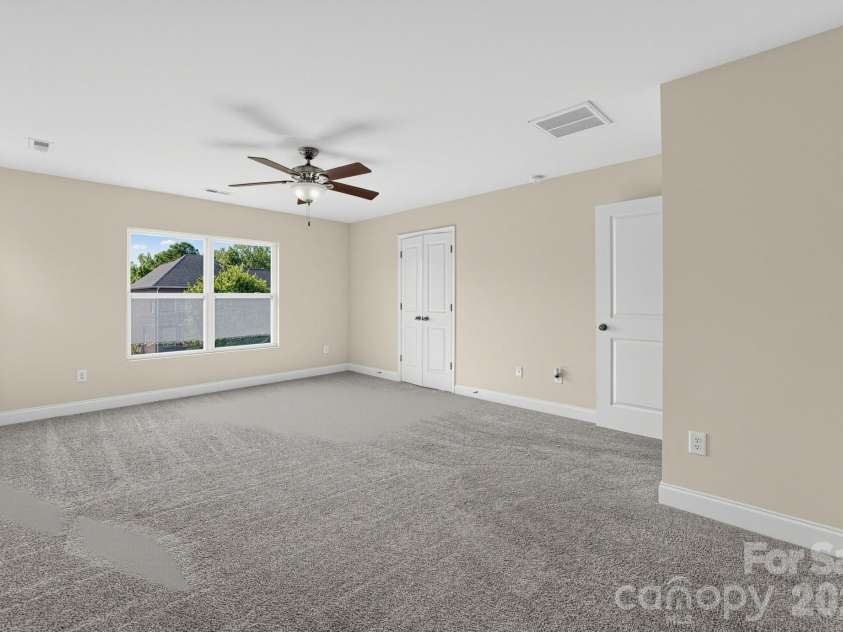 284 Oakbourne Lane, Rock Hill, SC 29732.  MLS# CAR4423457, YatesRealty ID 49981. 