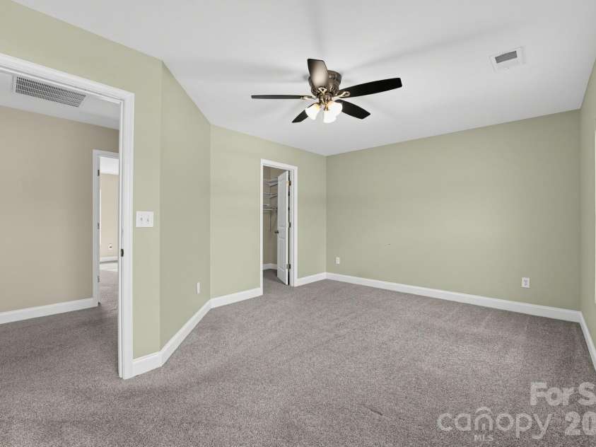 284 Oakbourne Lane, Rock Hill, SC 29732.  MLS# CAR4423457, YatesRealty ID 49981. 