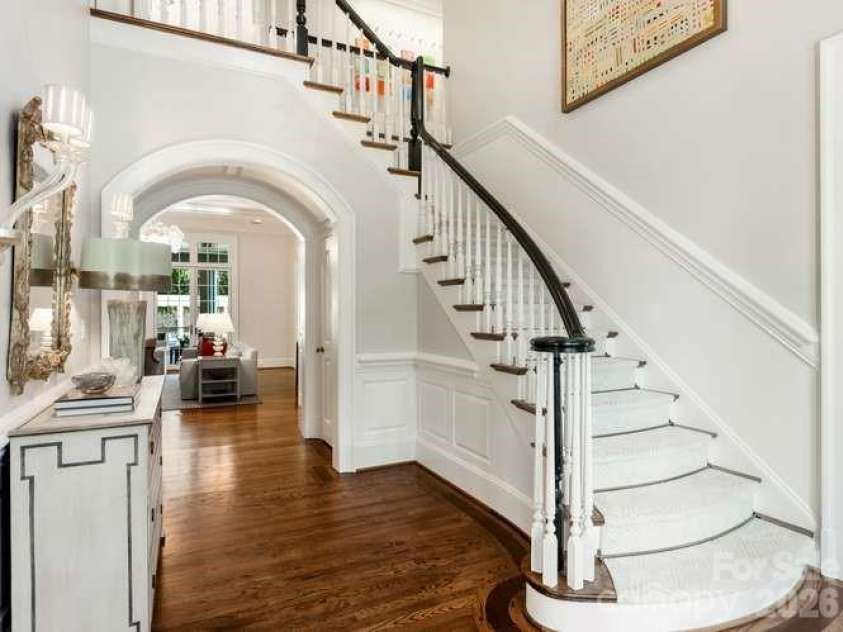 1811 Queens Road, Charlotte, NC 28207.  MLS# CAR4423142, YatesRealty ID 49982. 